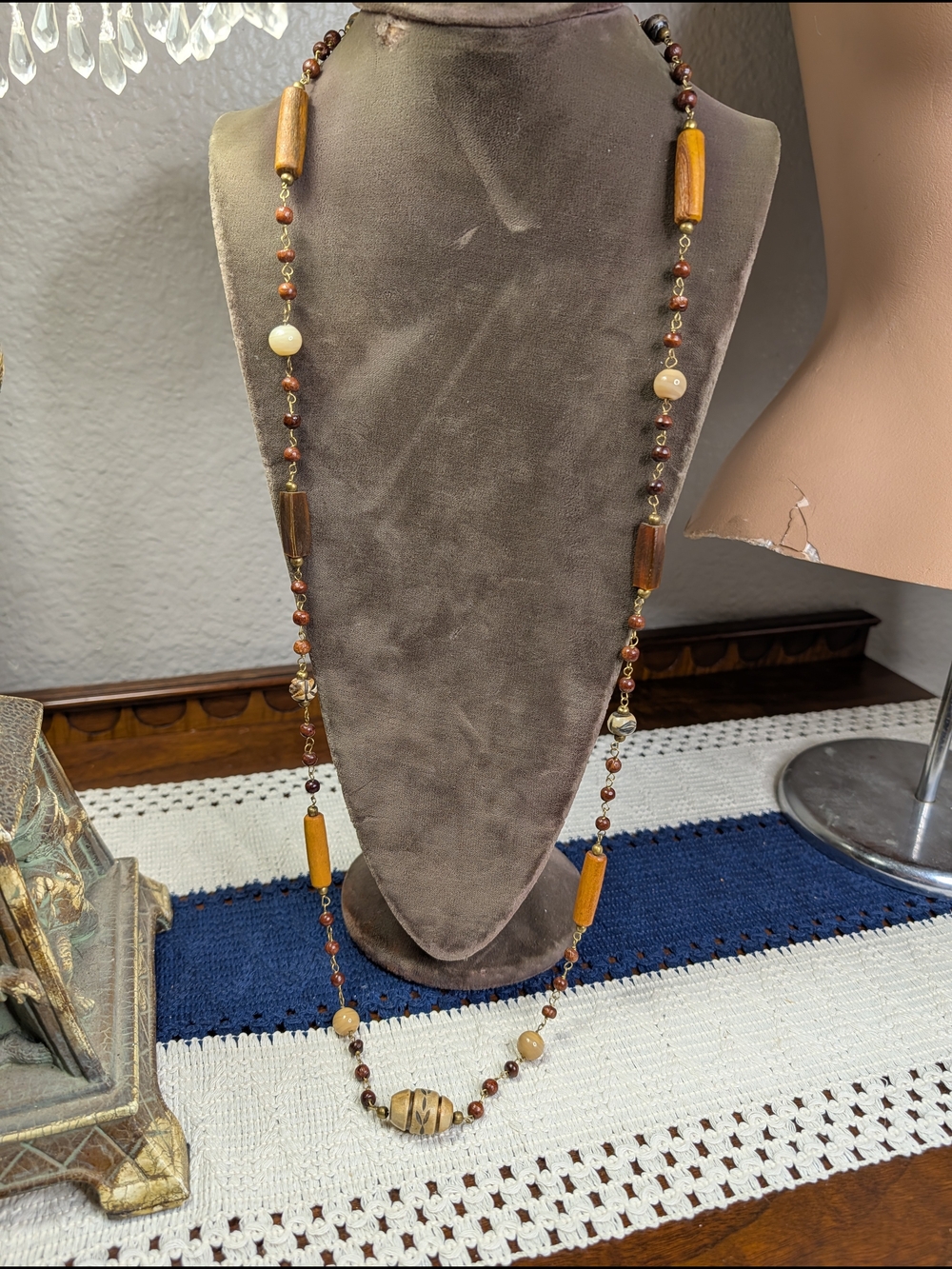 Vintage Carved Wood And Creamy Agate Long Beaded Women's Necklace